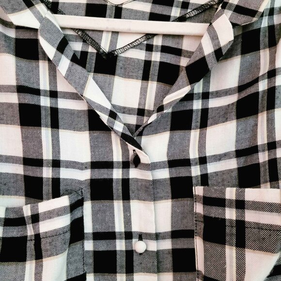 (sold) Heather ヘザー Shirt in Black Check - Picture 6 of 8